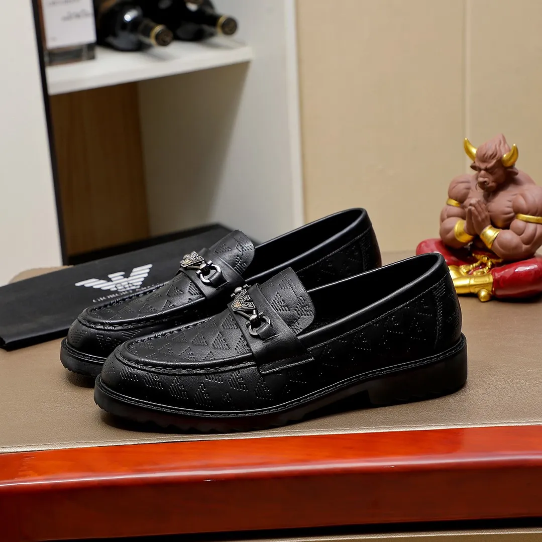 Men's shoes 💰480 🔥Ferragamo's new men's casual slip-on shoes🇨🇳Official website original 1:1 mold, original quality💯Fine workmanship, high-end luxury☘The upper is made of imported Italian first-layer cowhide🌴Luxurious water dyeing🐂Leather lining🍓Rubber wear-resistant and non-slip outsole, breathable and comfortable to wear🍍The first choice for high-quality men, optional! Code number 38-44 (45.46. Customized)